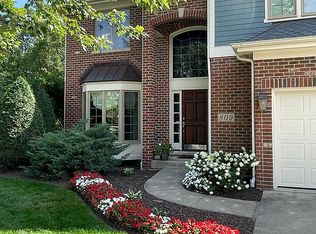809 S Richmond Ave, Westmont, IL