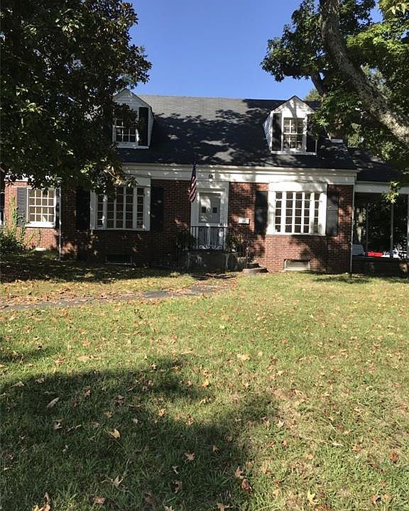 1st image of 817 N Eugene St