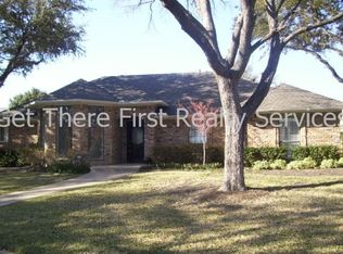 6601 Coolglen Dr, Dallas, TX 75248