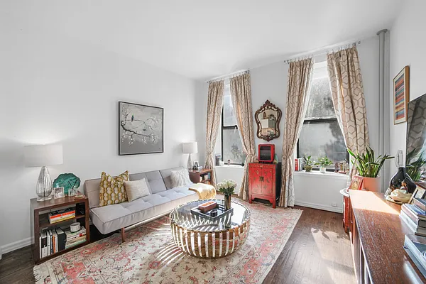 Rented by SPORN GROUP LLC | media 2