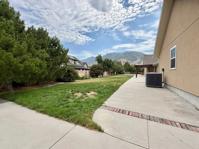 961 E Golden Pheasant Dr — Photo 21