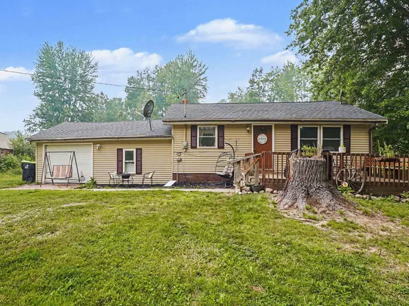 3620 Klender Rd, Rhodes, MI 48652