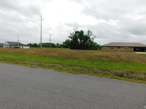 E 43rd Pl, Cut Off, LA 70345