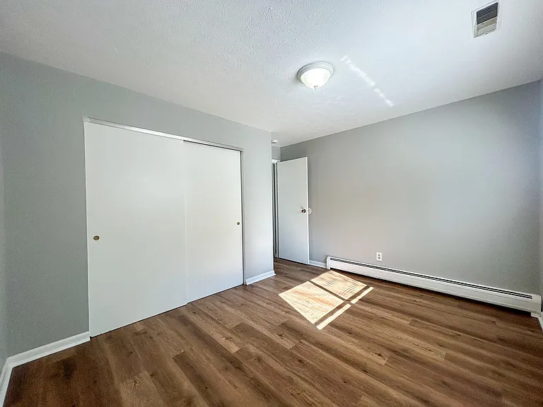 5910 Belmont Ave #3 — Photo 13
