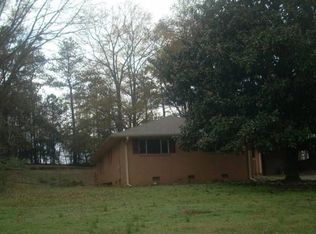 6 Hilltop Dr, Cartersville, GA 30120