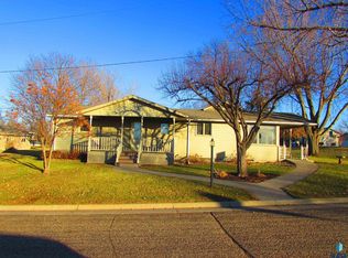 500 Dows St, Garretson, SD 57030