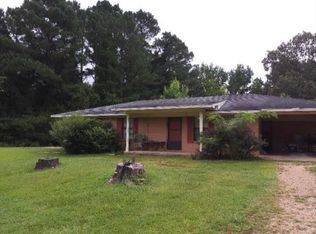 144 Chrestman Cir, Calhoun City, MS 38916