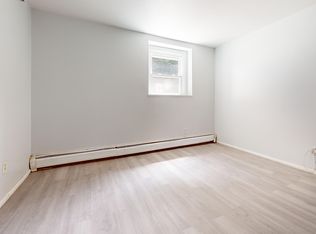 127 Trenton St APT 2, Pawtucket, RI 02860
