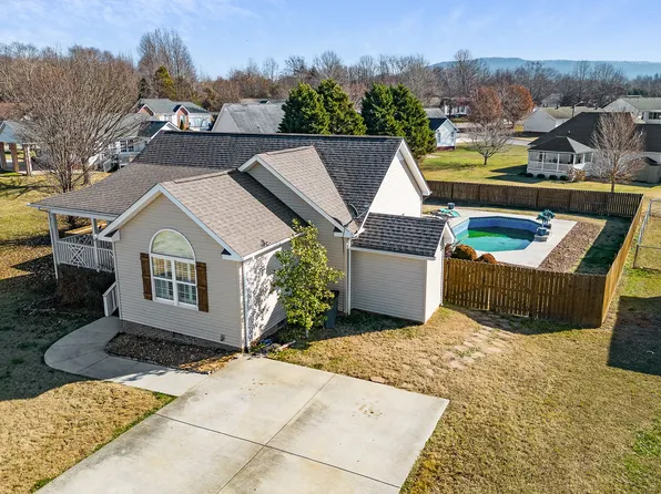 35 Flagstone Ct, McMinnville, TN 37110