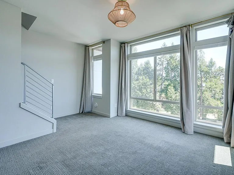3835 Gilman Ave W — Photo 24