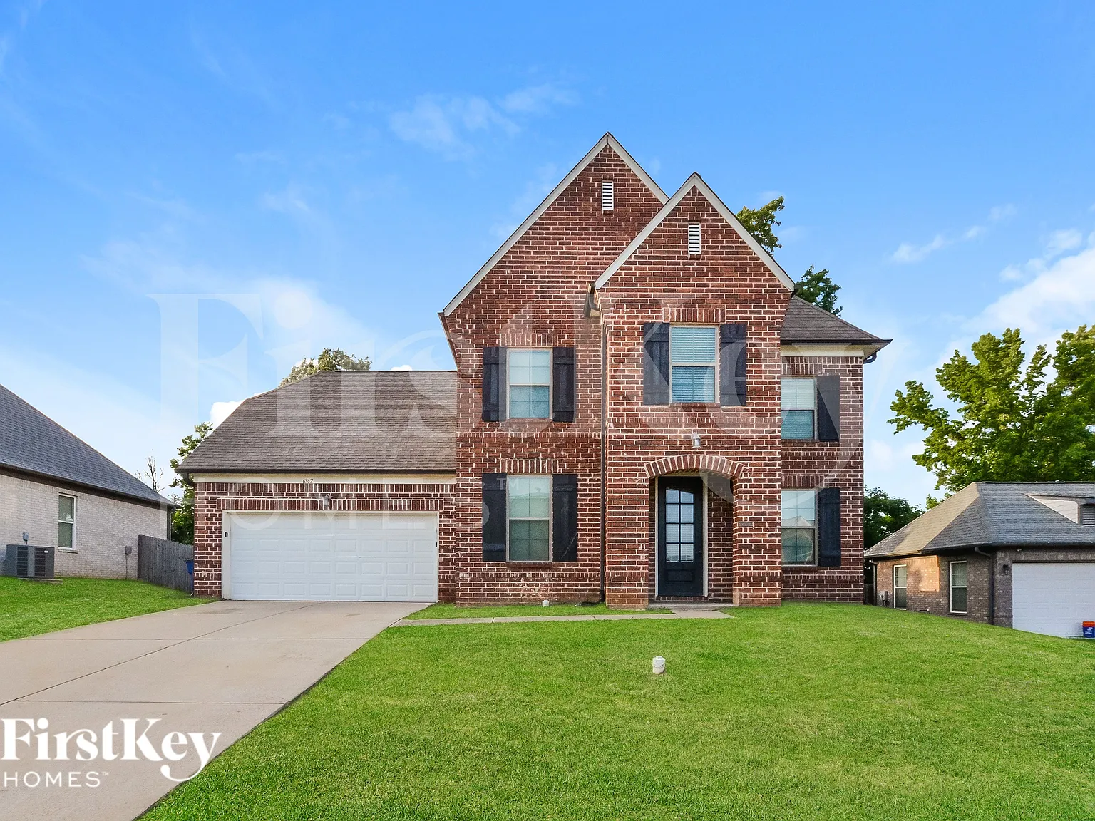 5 bed, 2.5 bath, 2435 sqft, $2,725 — Photo 1
