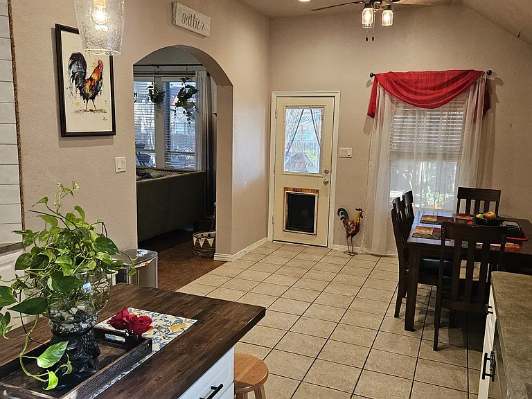 505 Sycamore Ln — Photo 7