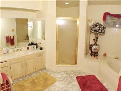 5th image of 828 Hideaway Cir E Unit 411