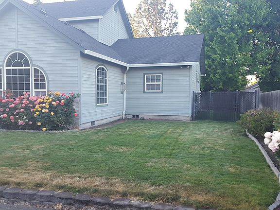 4th image of 1040 Kensington Ct