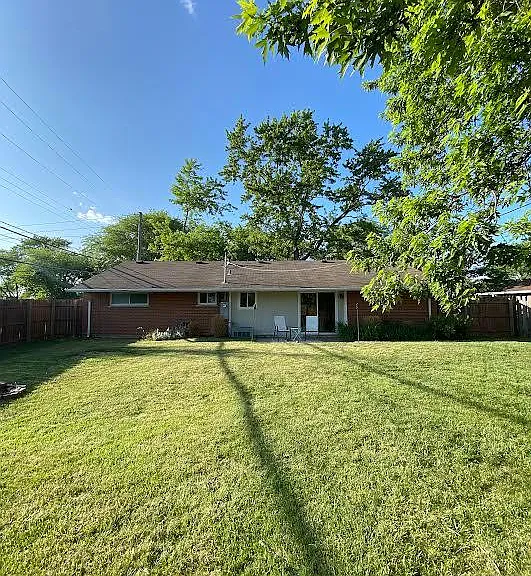 112 E David Rd — Photo 14