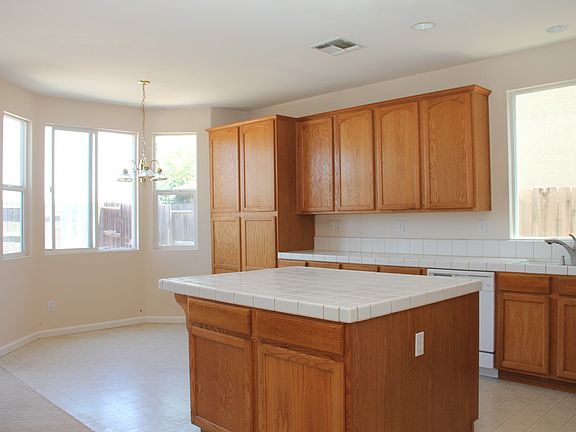 5th image of 3269 Penelope Dr