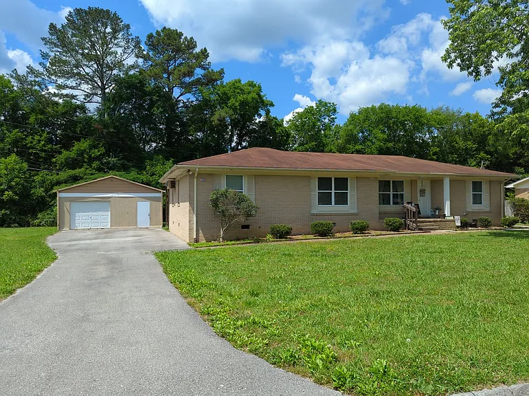 7266 Valley Ln — Photo 1