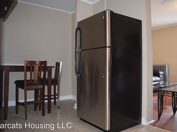 5th image of 8 Edwards St #3249091