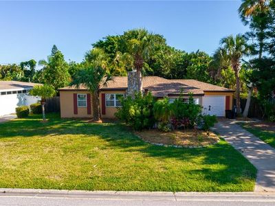 108 5th St, Belleair Beach, FL, 33786