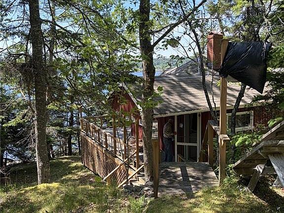 3rd image of 0 Champlain Dr