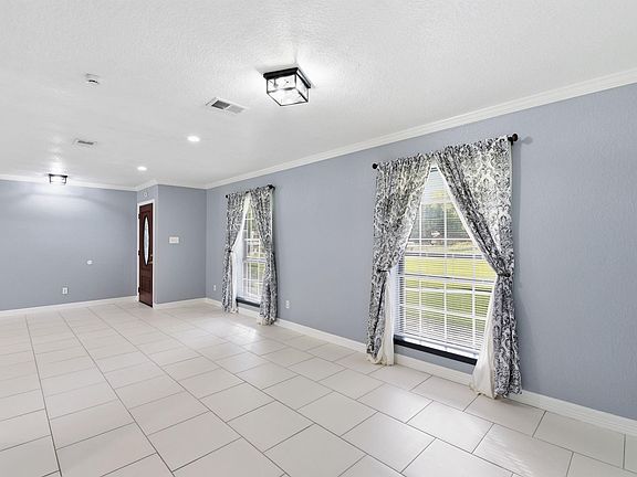 5th image of 59 S Shamrock Ct