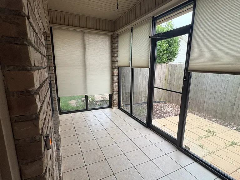 7706 Millicent Cir — Photo 17