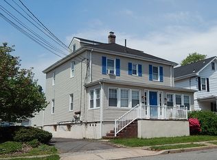 87 Thompson St, Raritan, NJ 08869