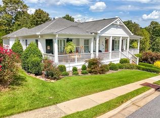 135 Village Dr, Clarkesville, GA 30523