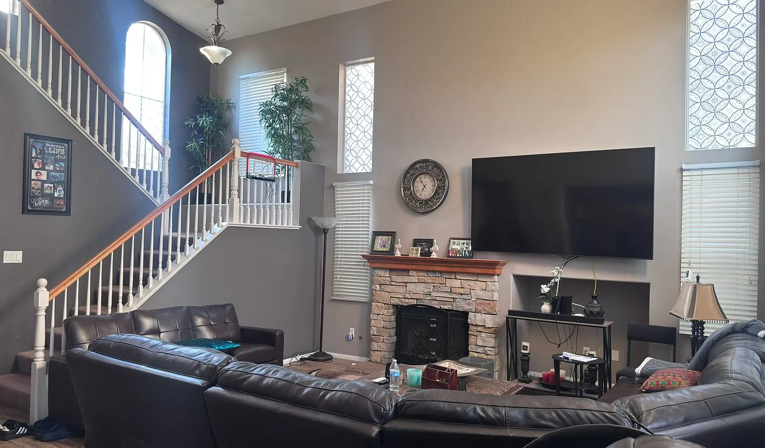 3 bed, 2.5 bath, 2031 sqft, $3,700 — Photo 4