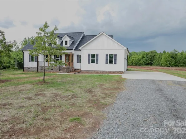 1134 Fincher Rd, Fort Lawn, SC 29714
