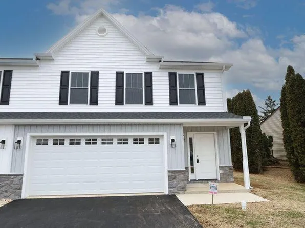 1518 1/2 Shirley Ave, Carlisle, PA 17013