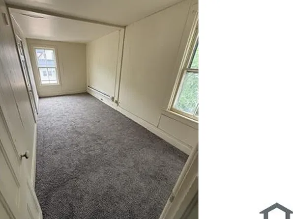 60 111th St #2, Troy, NY 12182