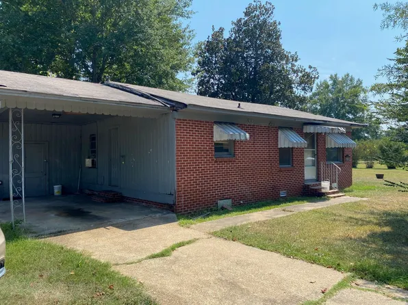 203 Dr Martin Luther King Jr Dr, Crossett, AR 71635