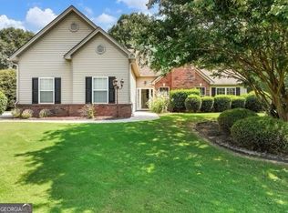 886 Jefferson Walk Cir, Jefferson, GA 30549