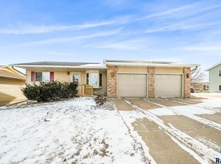 6109 W 43rd St, Sioux Falls, SD 57106