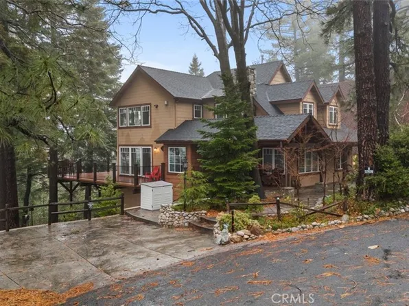 24848 Matterhorn Ct, Crestline, CA 92325