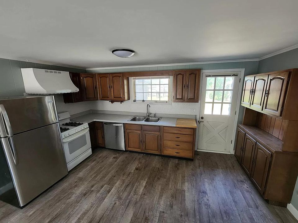 1st image of 2426 Colvin Blvd #7