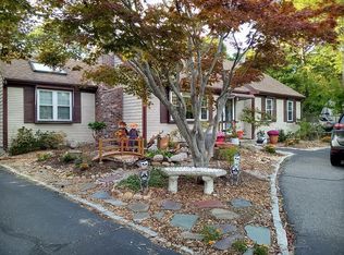 125 Sudbury Ln, Hyannis, MA 02601