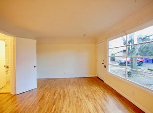 2360 SE Clinton St APT 5, Portland, OR 97202