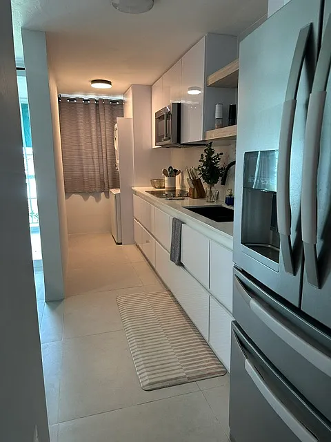 3 bed, 1200 sqft, $2,375 — Photo 2