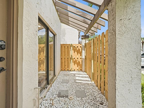 2nd image of 4737 NW 82nd Avenue #1207
