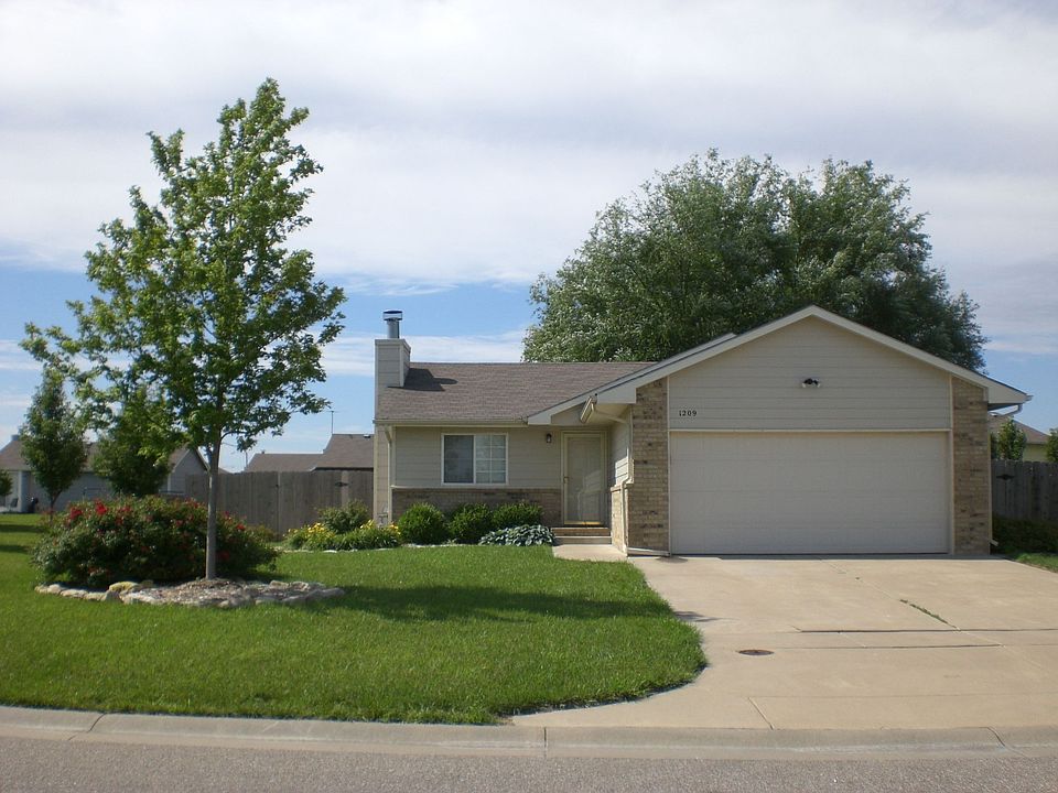 Curbside View