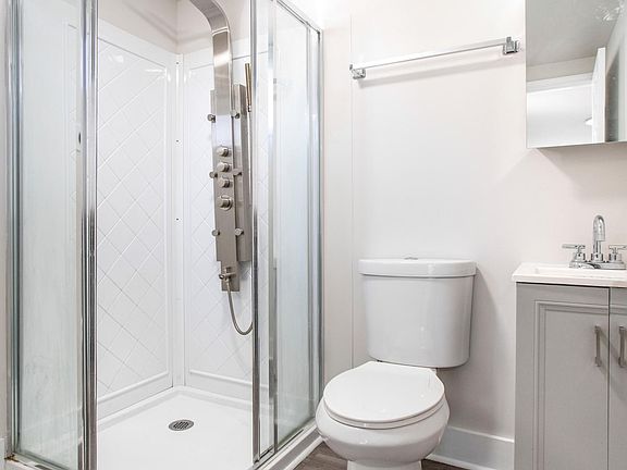 4th image of 4565 N 19th St #12