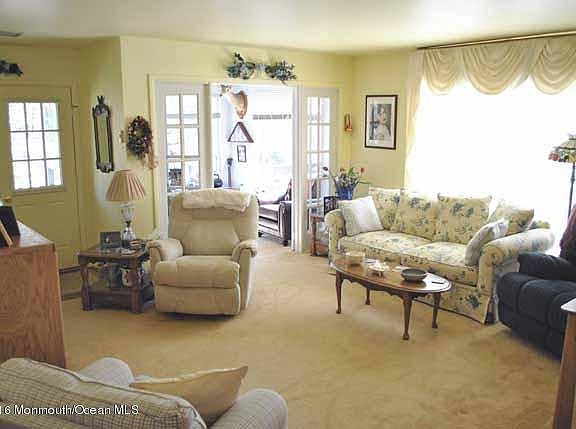 5th image of 857C Winchester Ct