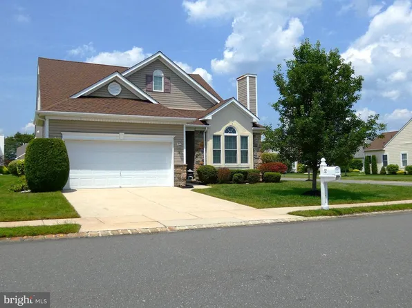 32 Eagleswood Dr, Waretown, NJ 08758