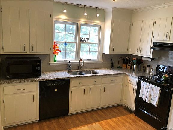 2nd image of 6494 Lakevista Dr