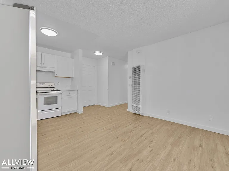 3864 35th Street — Photo 6