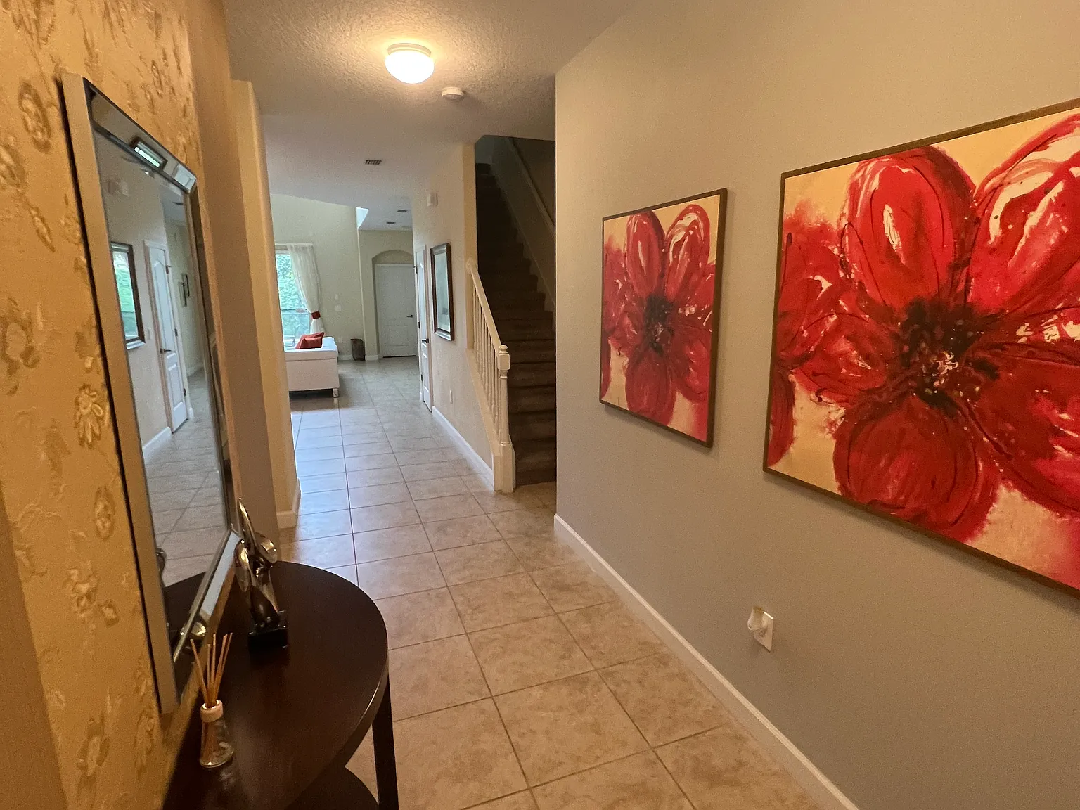 5 bed, 3015 sqft, $3,650 — Photo 2