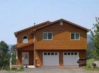 54 Cinch Ct, Whitethorn, CA 95589