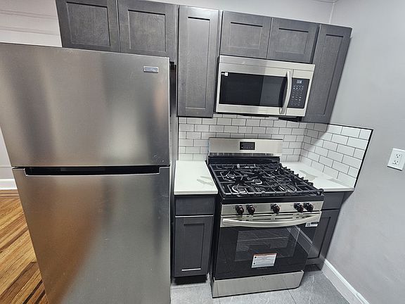 4th image of 330 Elmora Ave #4